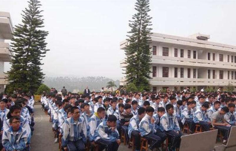 人民網|李曉輝：強基計劃對中學“學生貫通培養”